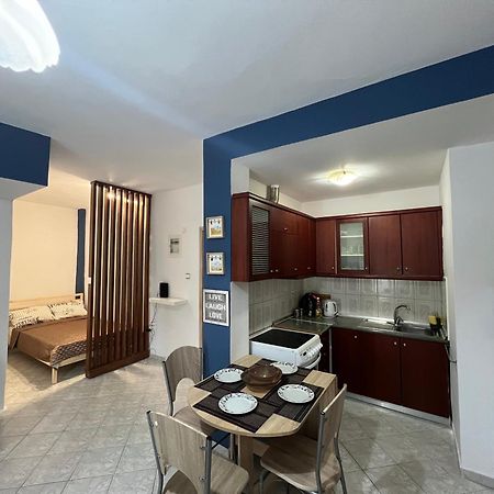 Dimitris Flat Apartment Néoi Epivátai Ngoại thất bức ảnh