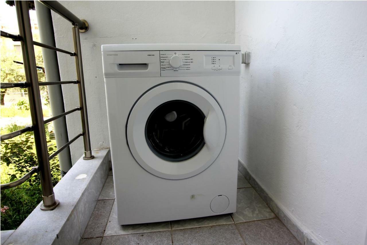 Dimitris Flat Apartment Néoi Epivátai Ngoại thất bức ảnh